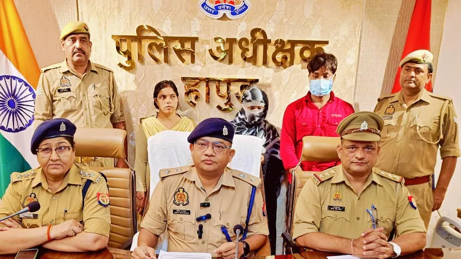 farheen robbed her own house for-lover wahid stole jewellery cash husband shocked